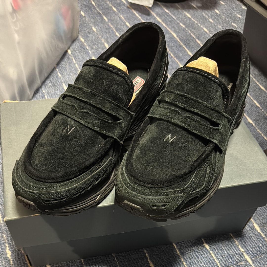 New Balance 1906L "Black Suede"