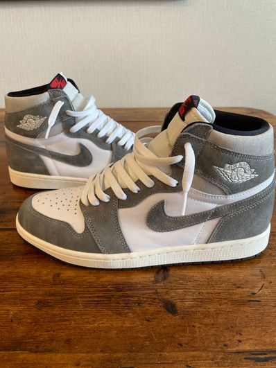 Nike Air Jordan 1 Retro High OG "Black and Smoke Grey"