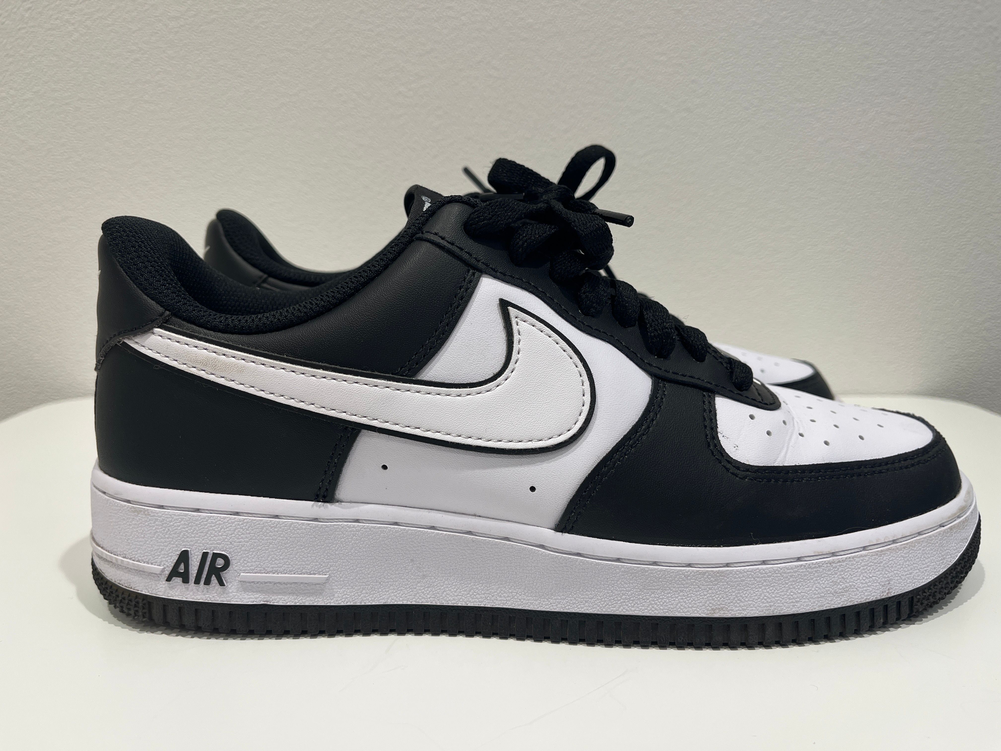 Nike Air Force 1 Low '07 "Black/Black/White"