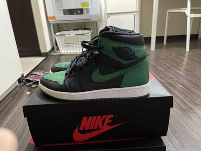 Nike Air Jordan 1 Retro High OG "Black/Pine Green" (2020)