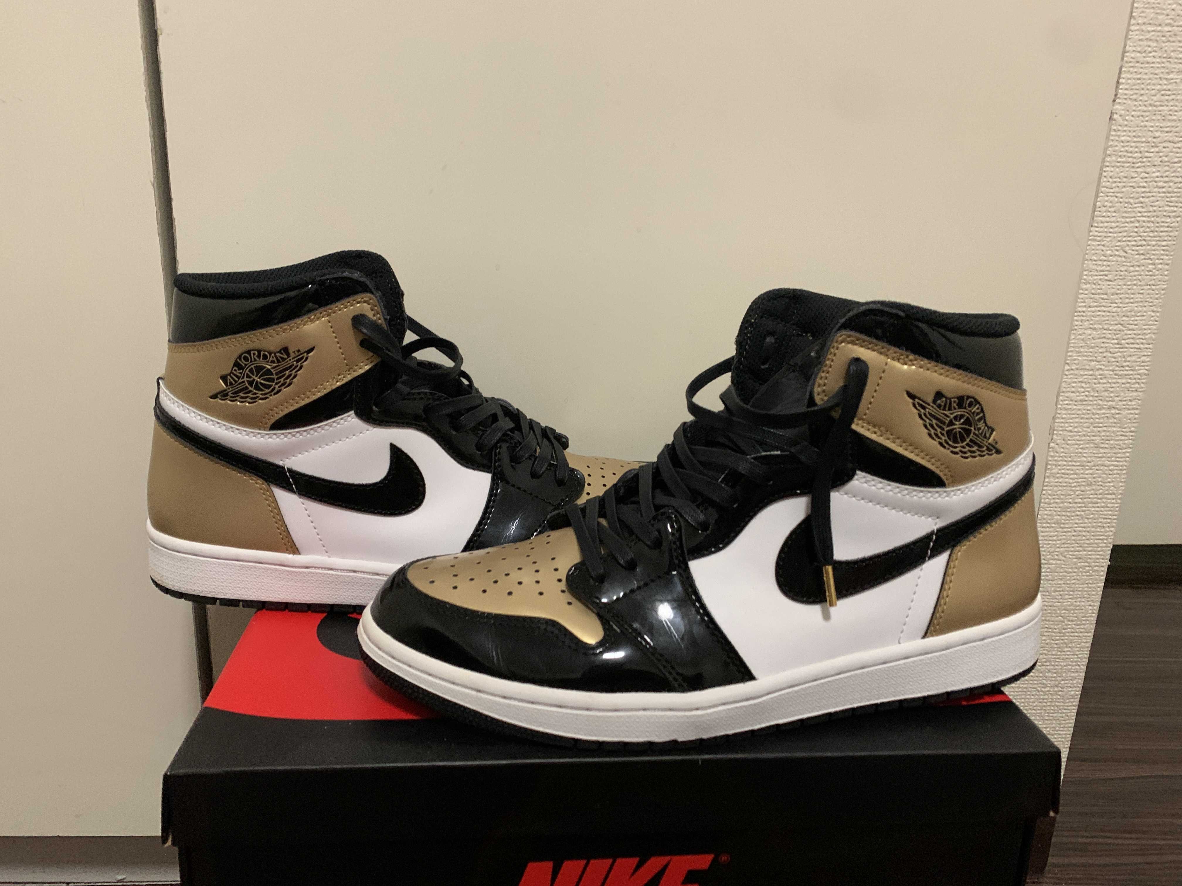 Nike Air Jordan 1 Retro High OG NRG "Gold Toe"