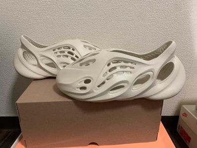 adidas YEEZY Foam Runner "Sand"