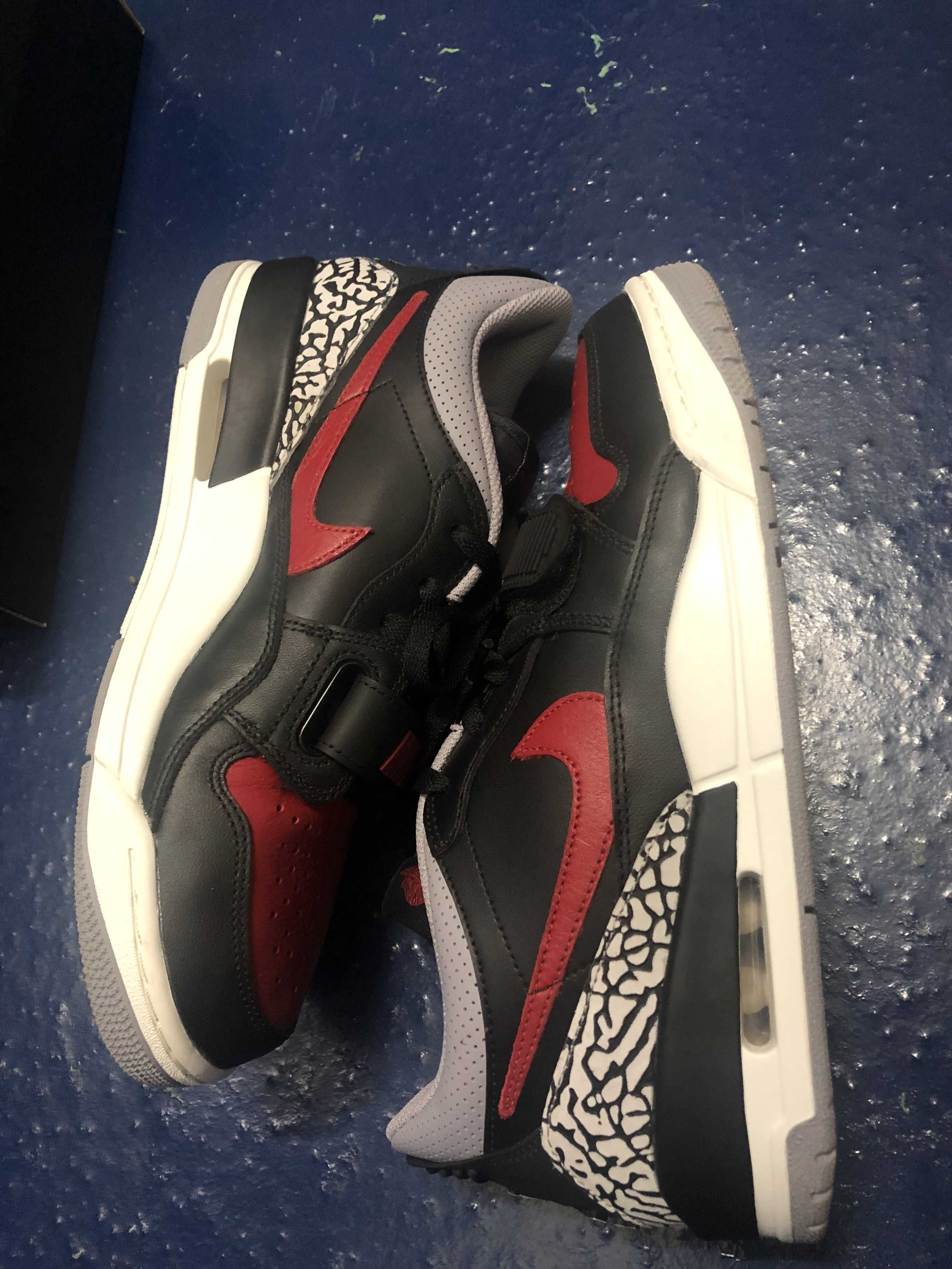 NIKE AIR JORDAN LEGACY 312 LOW BLACK/UNIVERSITY RED