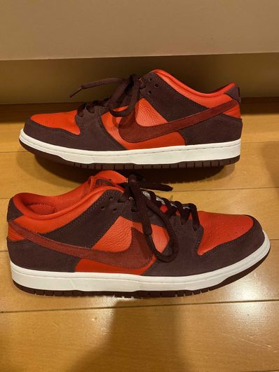 Nike SB Dunk Low "Cherry"