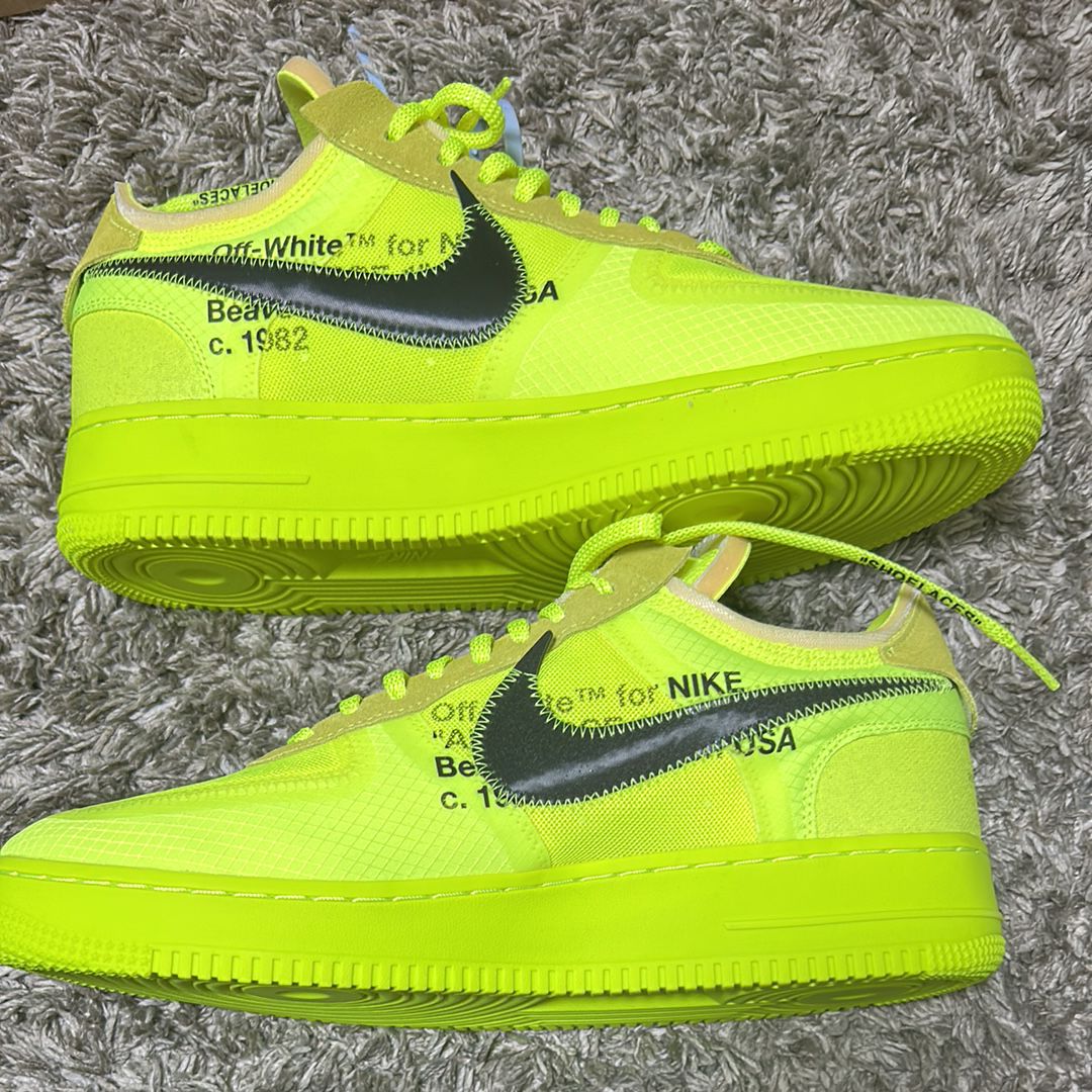 Off-White × Nike Air Force 1 Low "Volt"