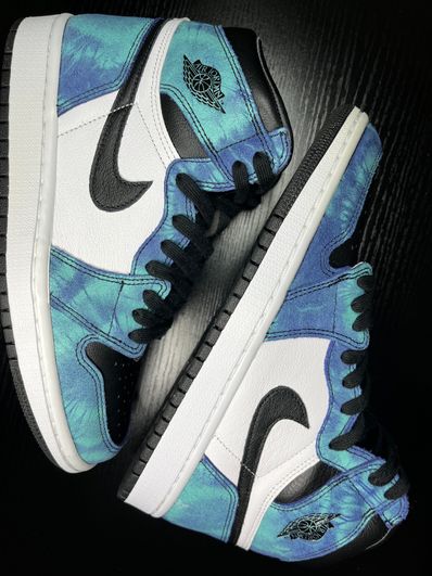 Nike Women's Air Jordan 1 High OG "Tie-Dye"