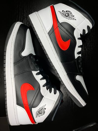 NIKE AIR JORDAN 1 MID "BLACK/CHILE RED/WHITE"