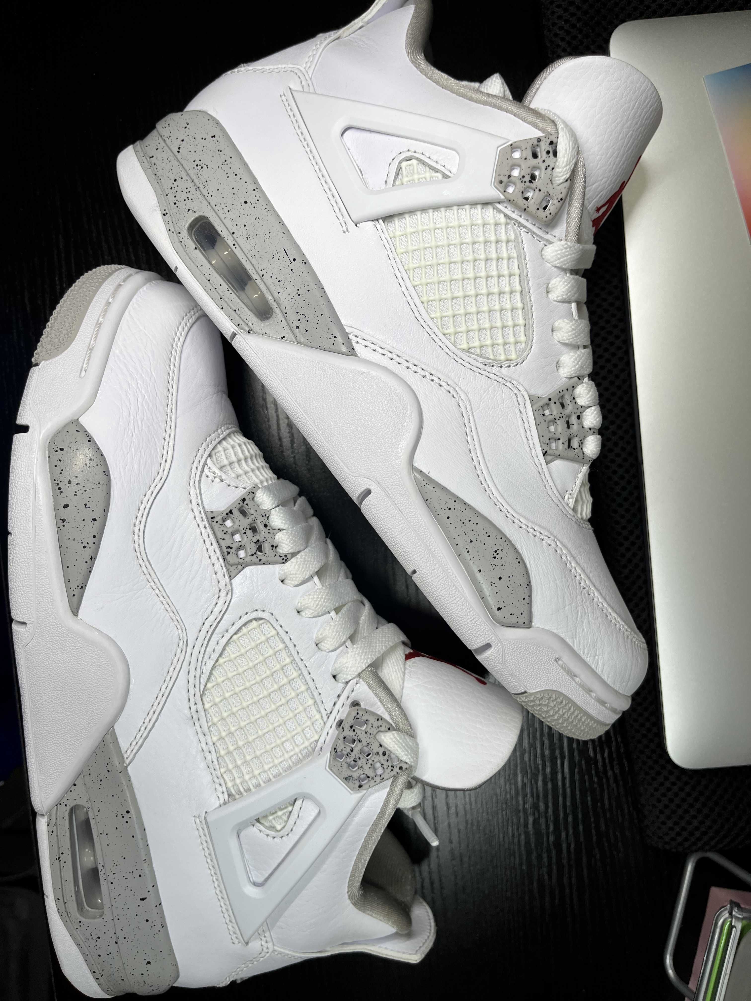 Nike Air Jordan 4 "Tech White"