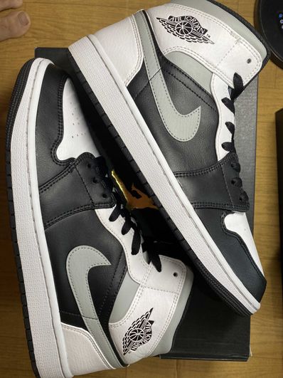NIKE AIR JORDAN 1 MID "WHITE SHADOW"