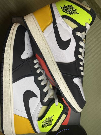 Nike Air Jordan 1 High OG "Volt Gold"