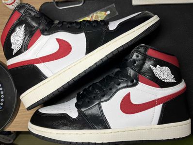 Nike Air Jordan 1 Retro High "Black/White/Sail/Gym Red"