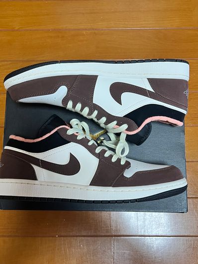 Nike Air Jordan 1 Low SE "Light Chocolate" / "Mocha Brown"