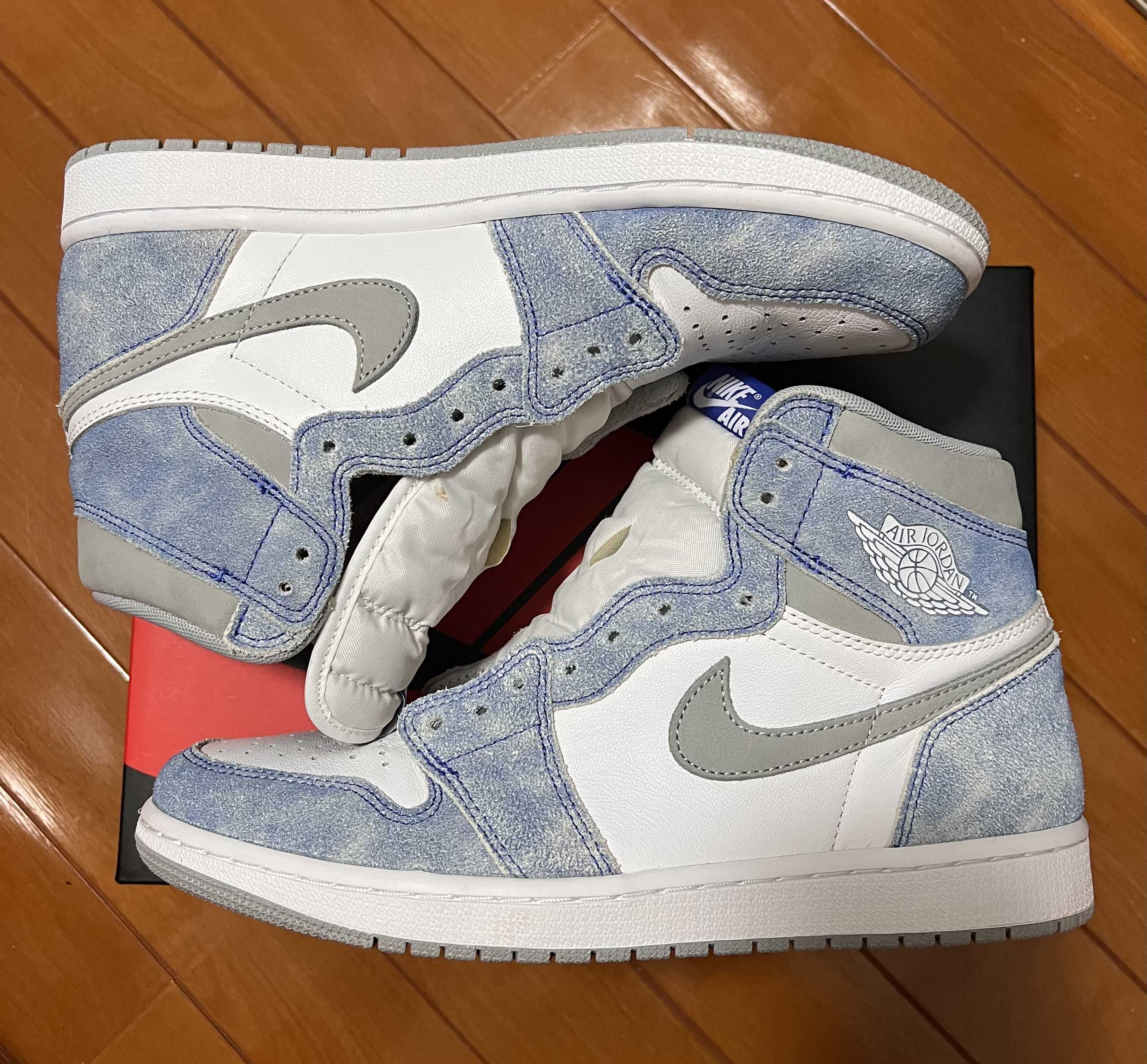 Nike Air Jordan 1 High OG "Hyper Royal"
