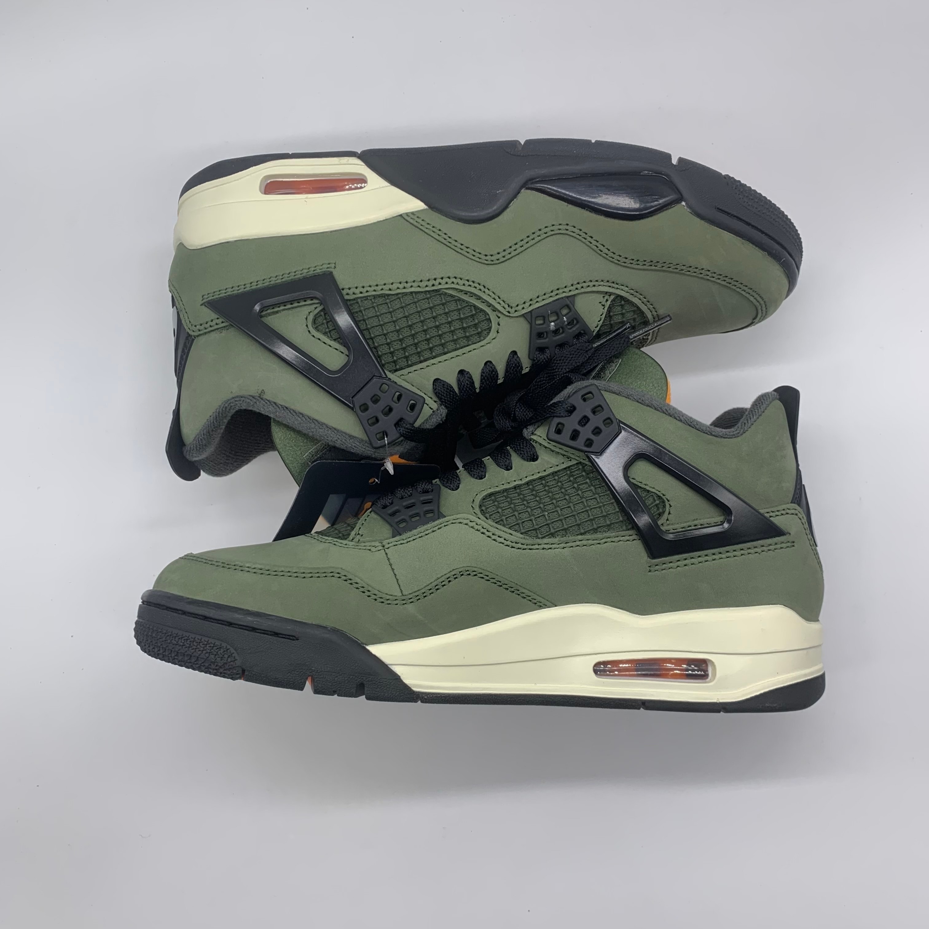 UNDEFEATED × Nike Air Jordan 4 Retro "Deep Green" (2025)