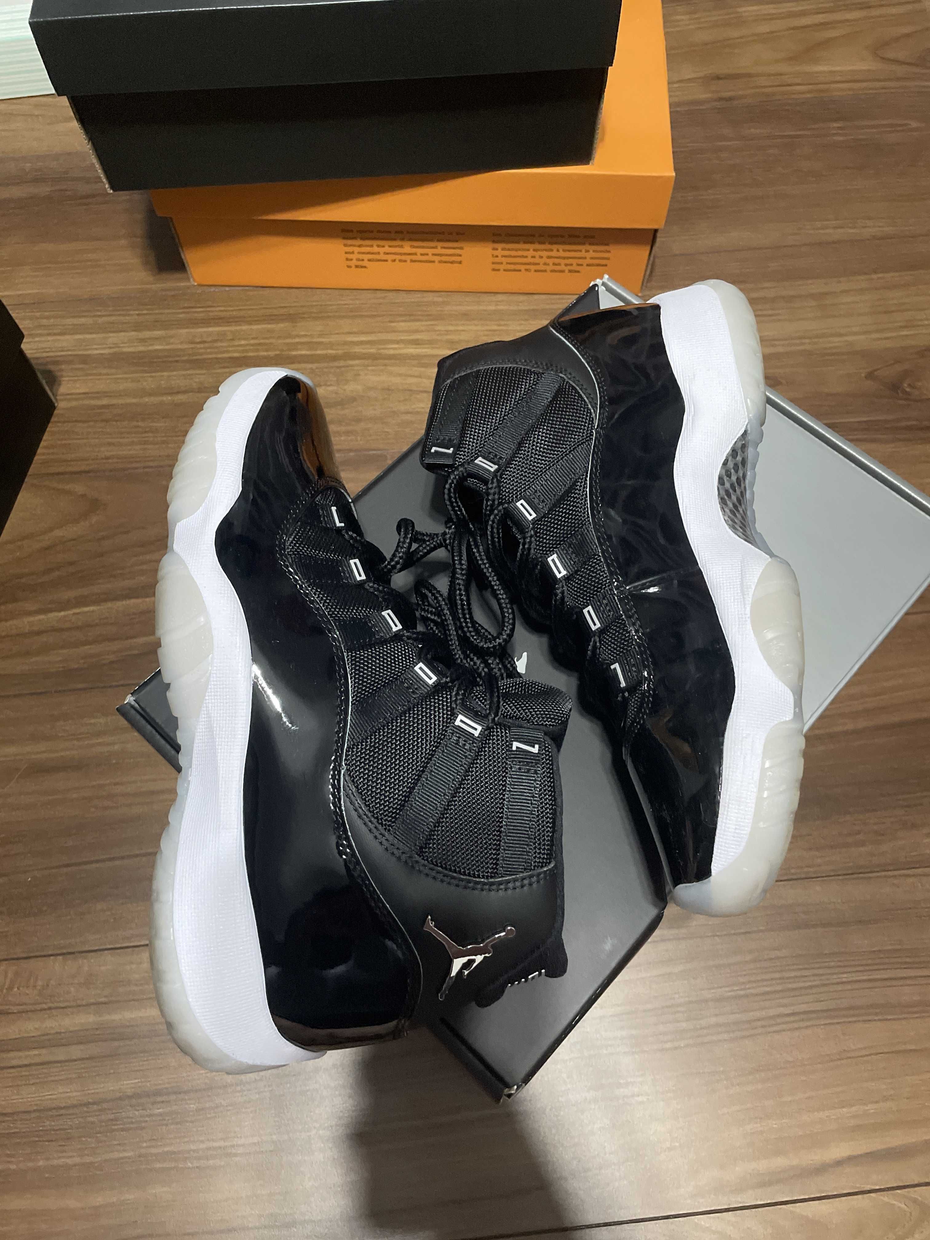 Nike Air Jordan 11 "Jubilee"