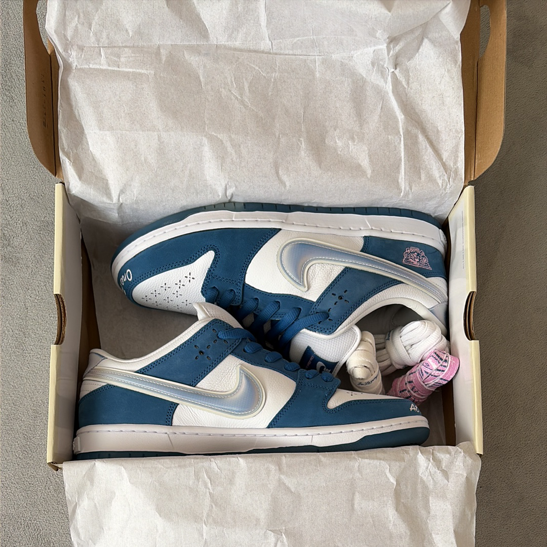 Born x Raised × Nike SB Dunk Low Pro QS "One Block At a Time"