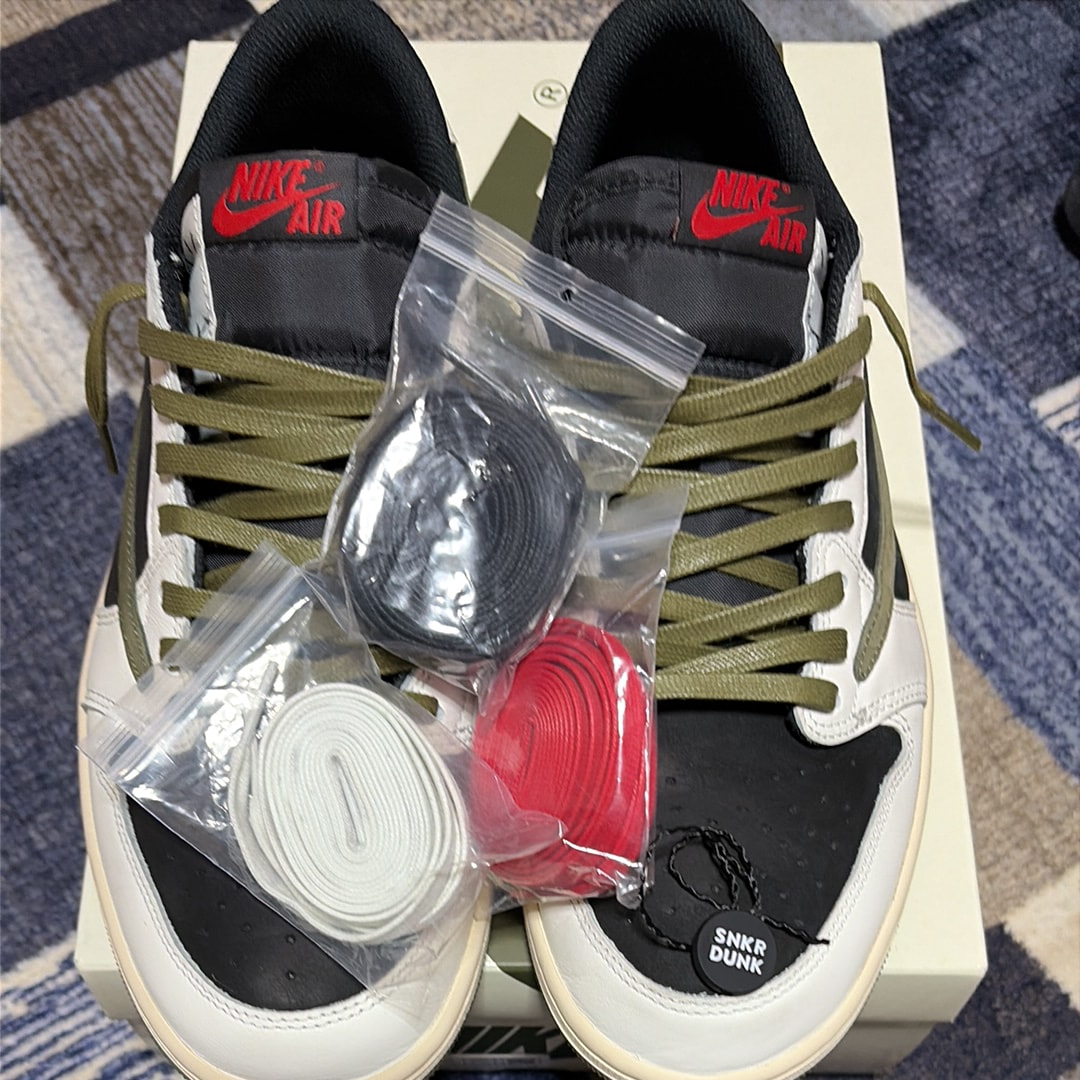 Travis Scott × Nike Women's Air Jordan 1 Low OG "Medium Olive"