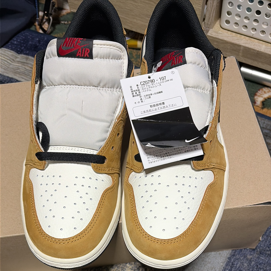 Nike Air Jordan 1 Low OG "Rookie of the Year/Sail and Golden Harvest"