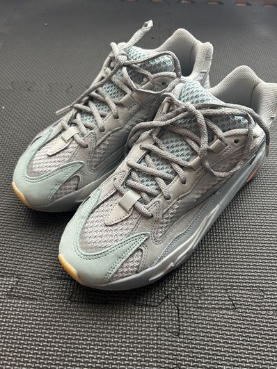 adidas Yeezy Boost 700 V2 "Inertia"