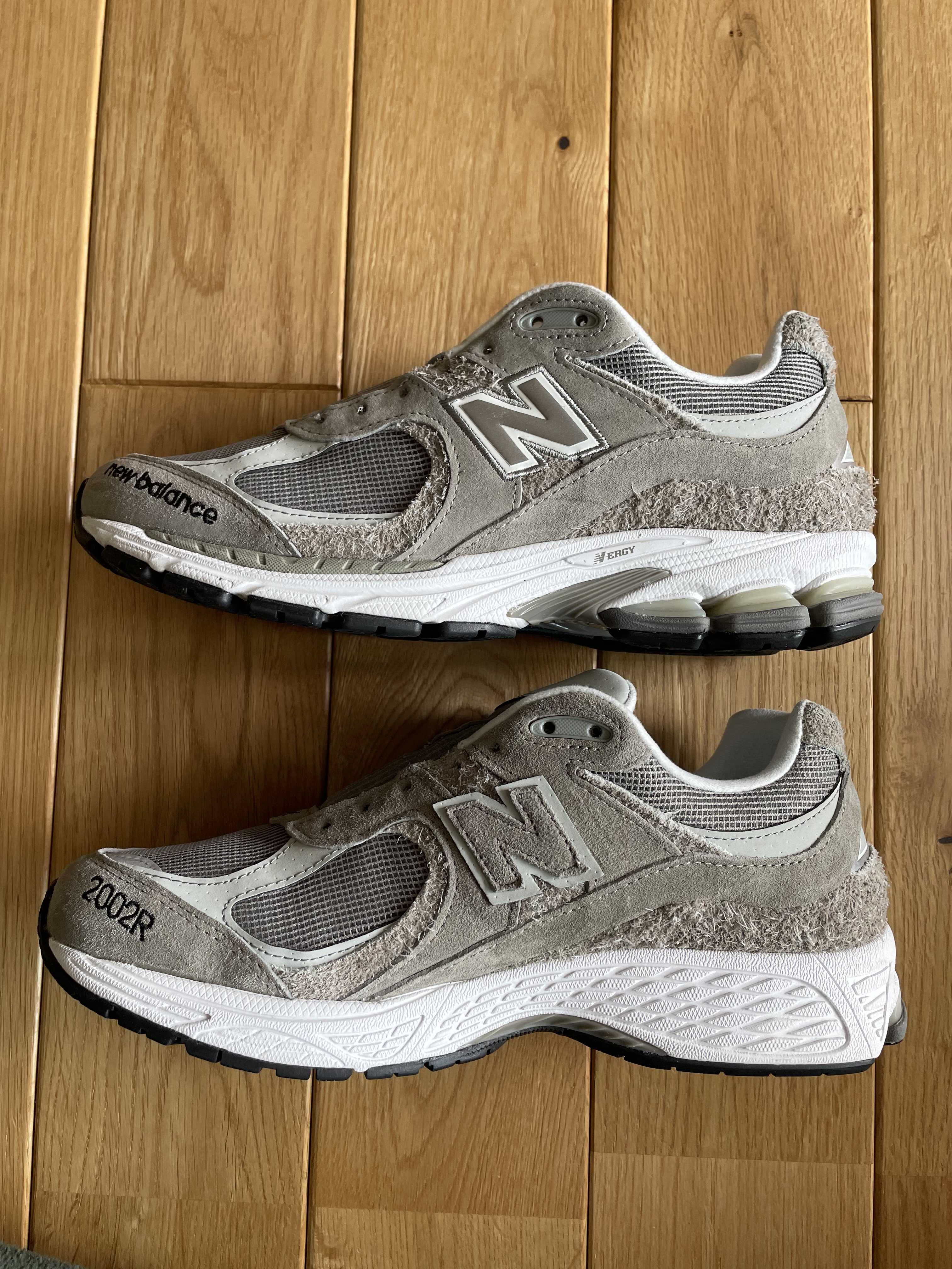 N.HOLLYWOOD × INVINCIBLE × New Balance 2002R "Gray"