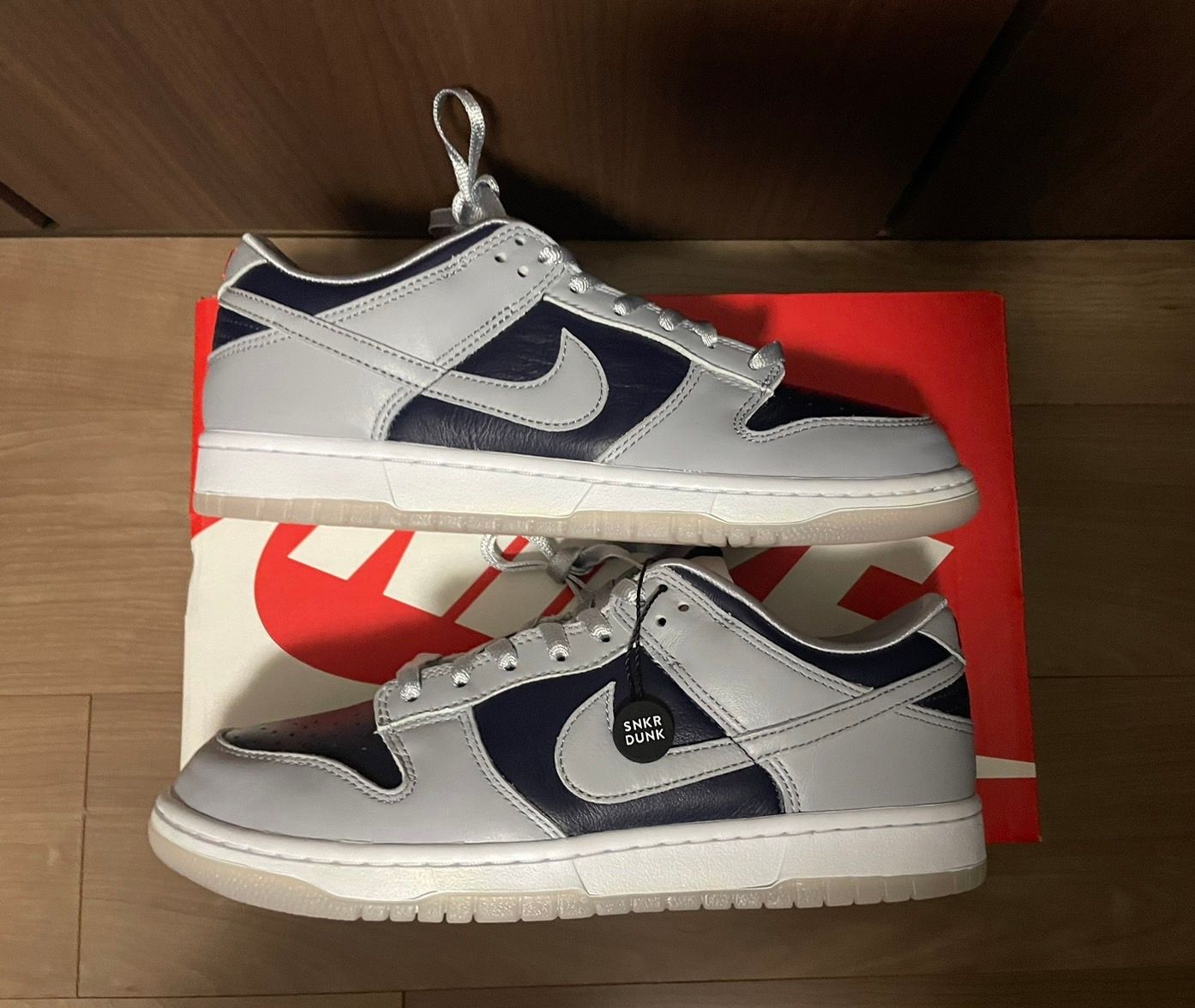 NIKE Women's DUNK LOW "COLLEGE NAVY"