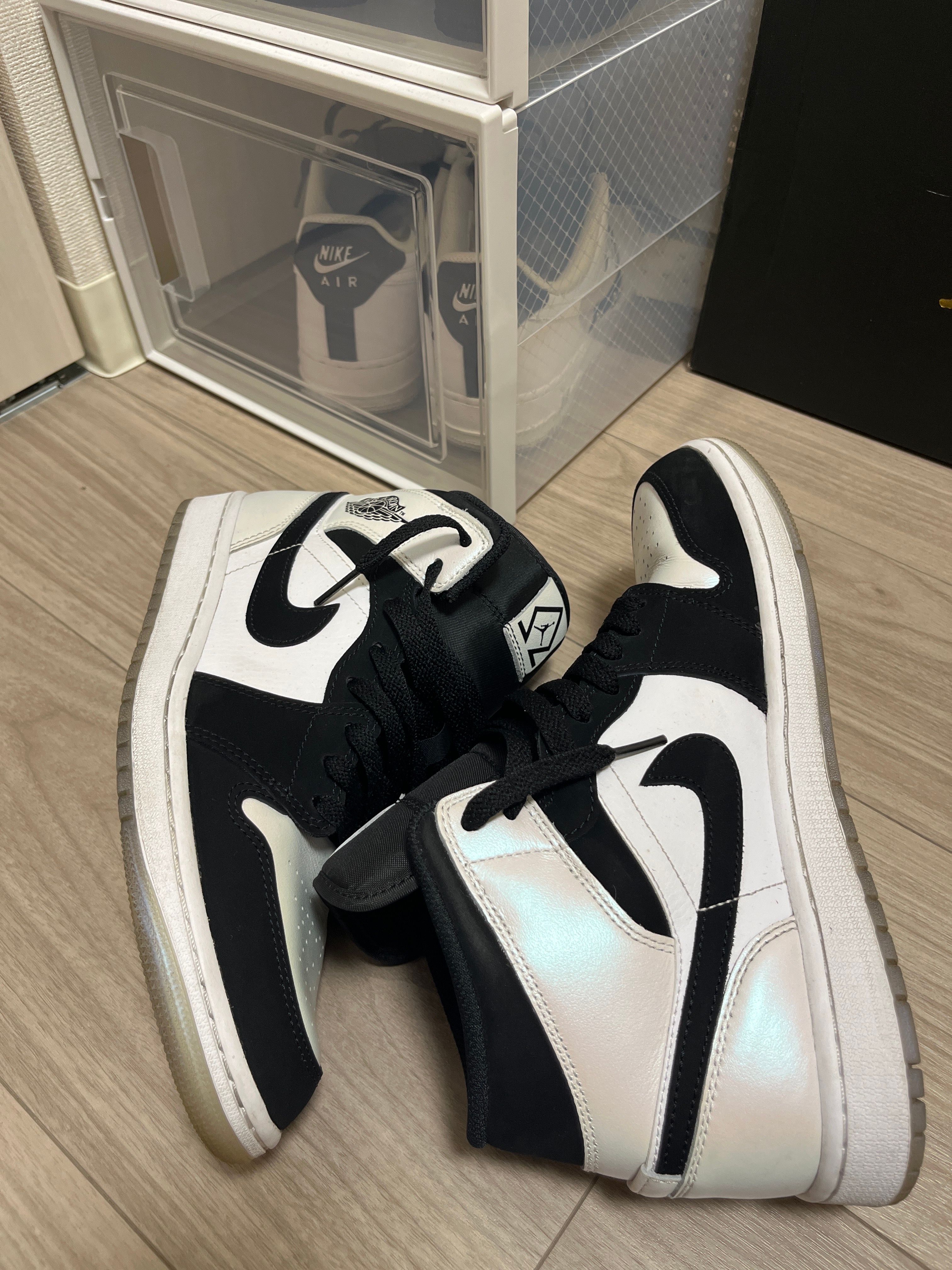 Nike Air Jordan 1 Mid "Omega/Black/White"