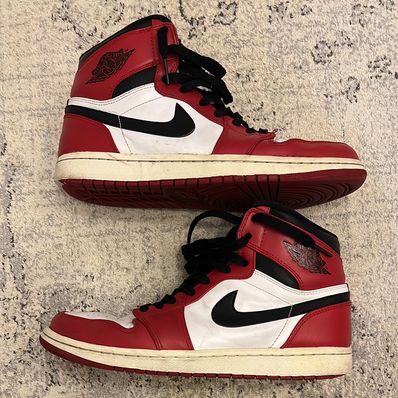 Nike Air Jordan 1 Retro High "Chicago" (2013)