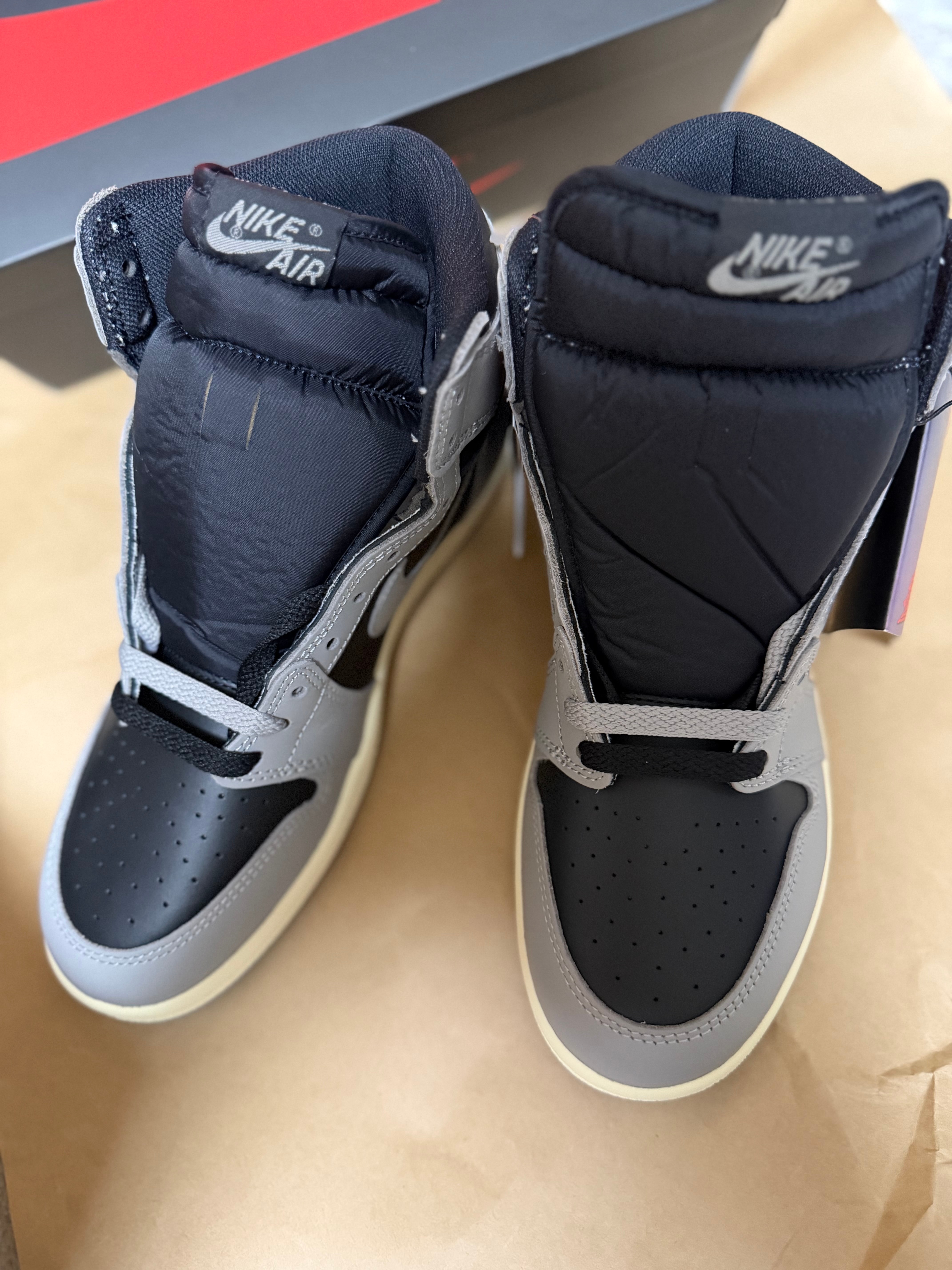 Nike Air Jordan 1 High '85 "Reverse Shadow"