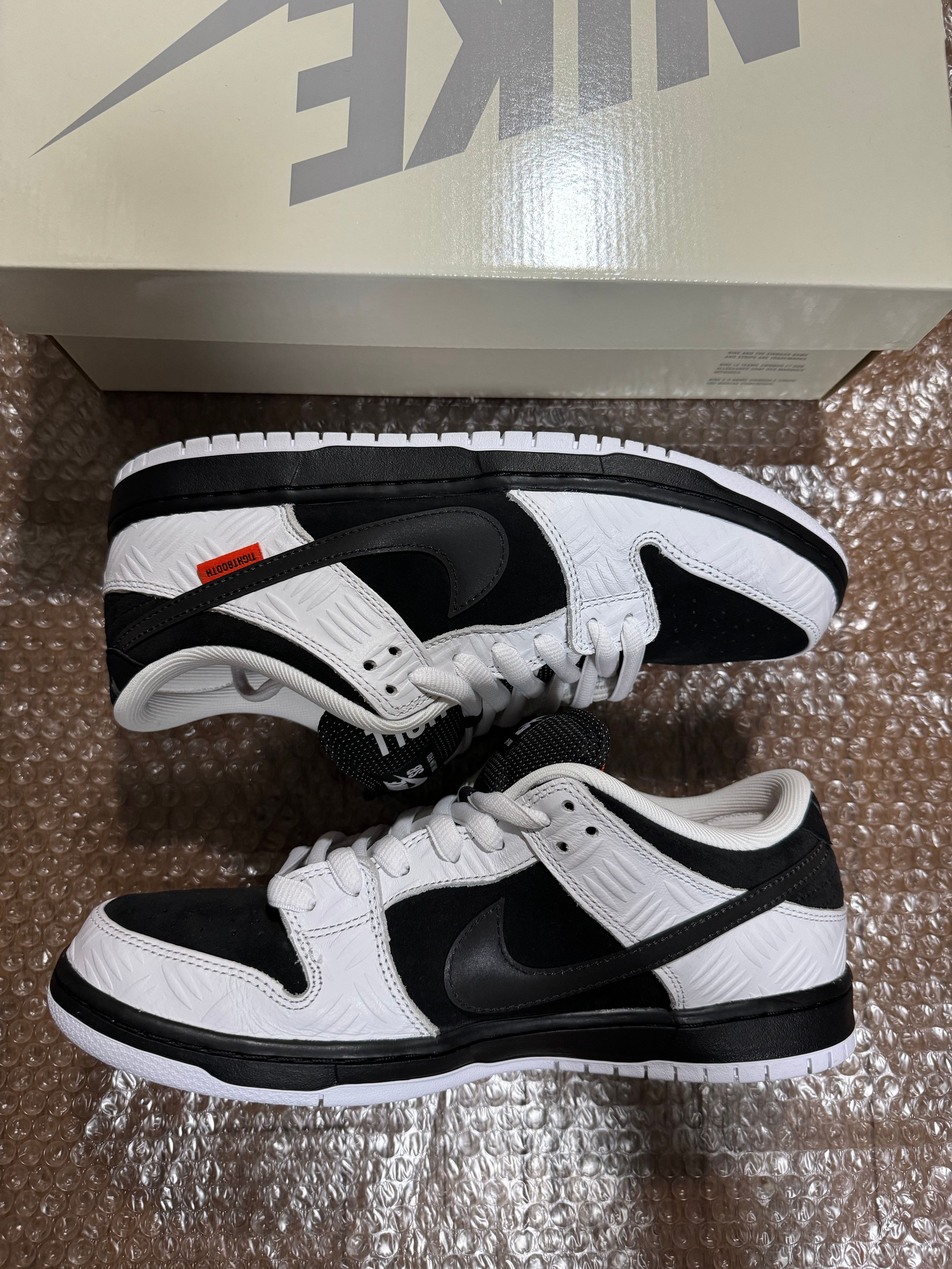 TIGHTBOOTH × Nike SB Dunk Low Pro QS "Black and White"