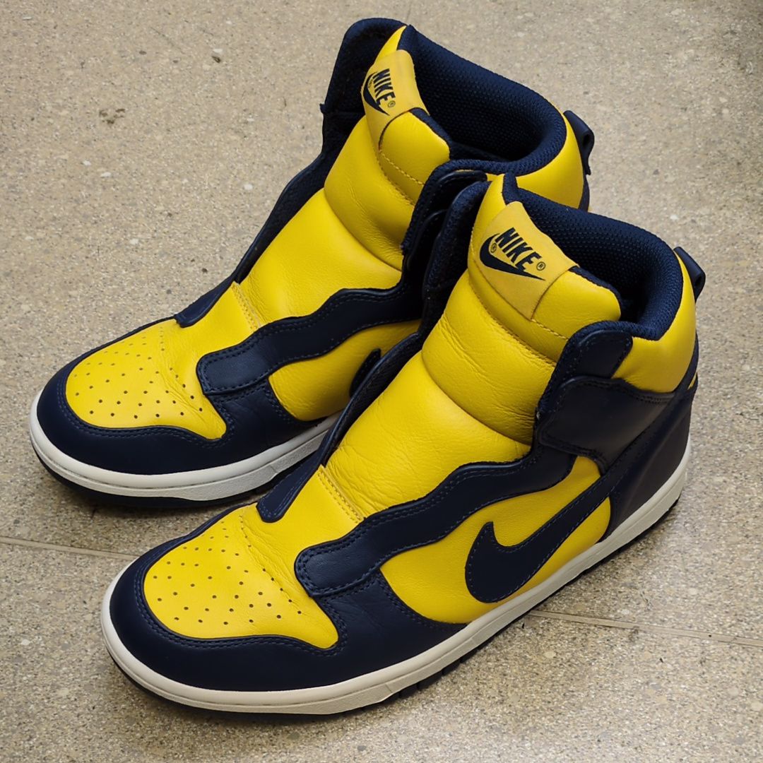 sacai × Nike Women's Dunk High Lux "Midnight Navy/Varsity Maize"