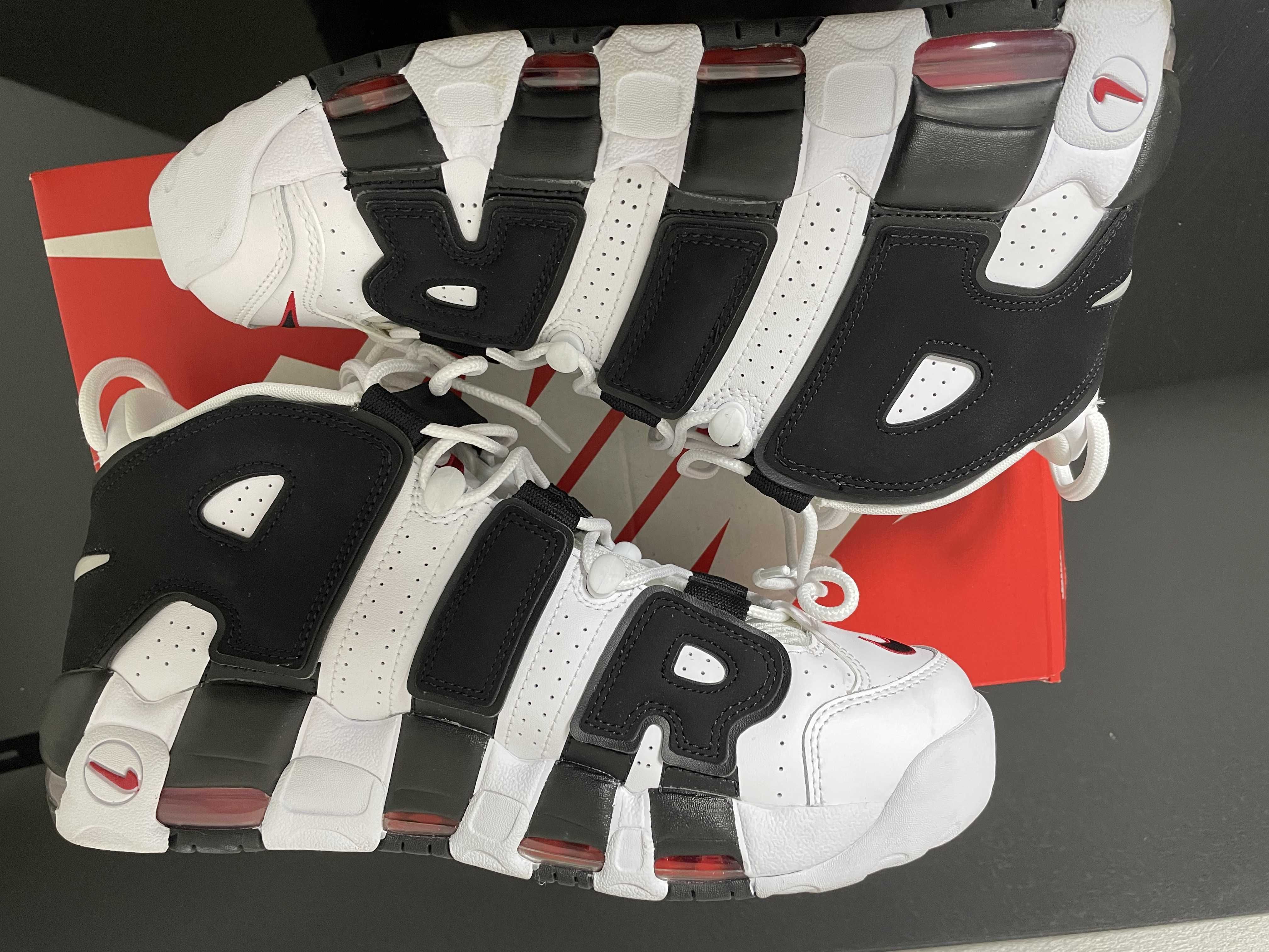 NIKE AIR MORE UPTEMPO "WHITE/BLACK/UNIVERSITY RED"(2020)