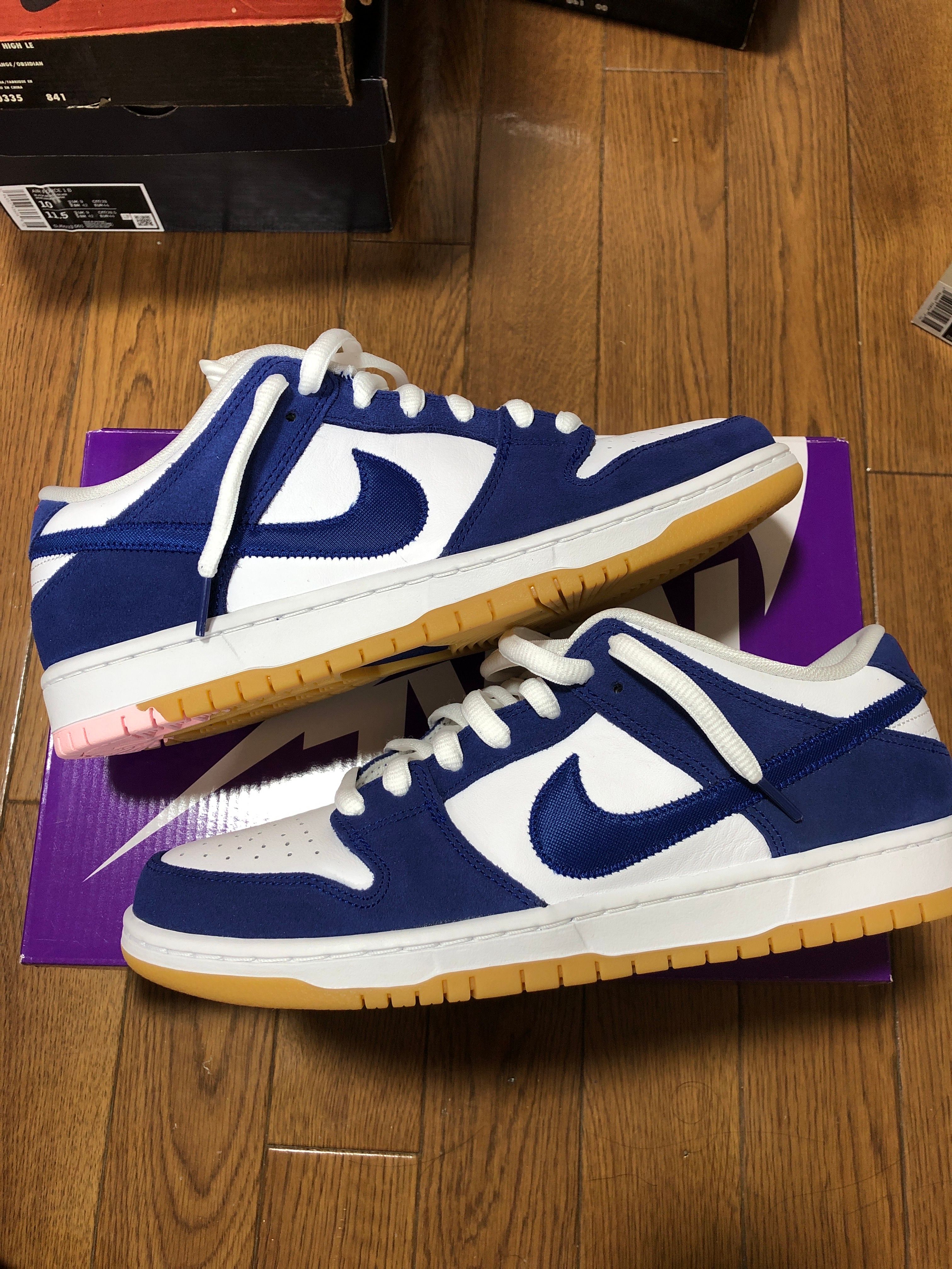 Nike SB Dunk Low "Los Angeles Dodgers/Deep Royal Blue"