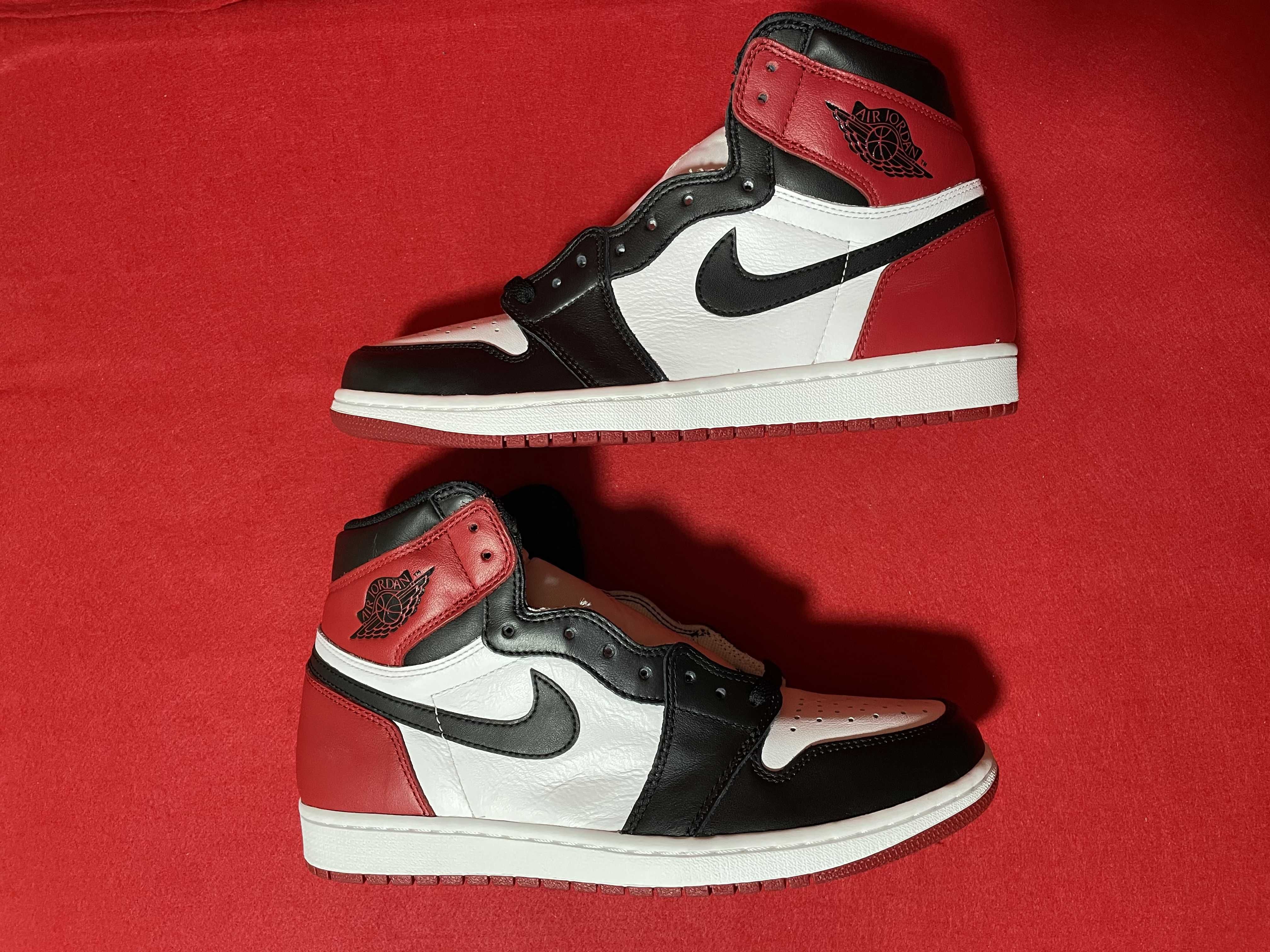 Nike Air Jordan 1 Retro High OG "Black Toe"(2016)