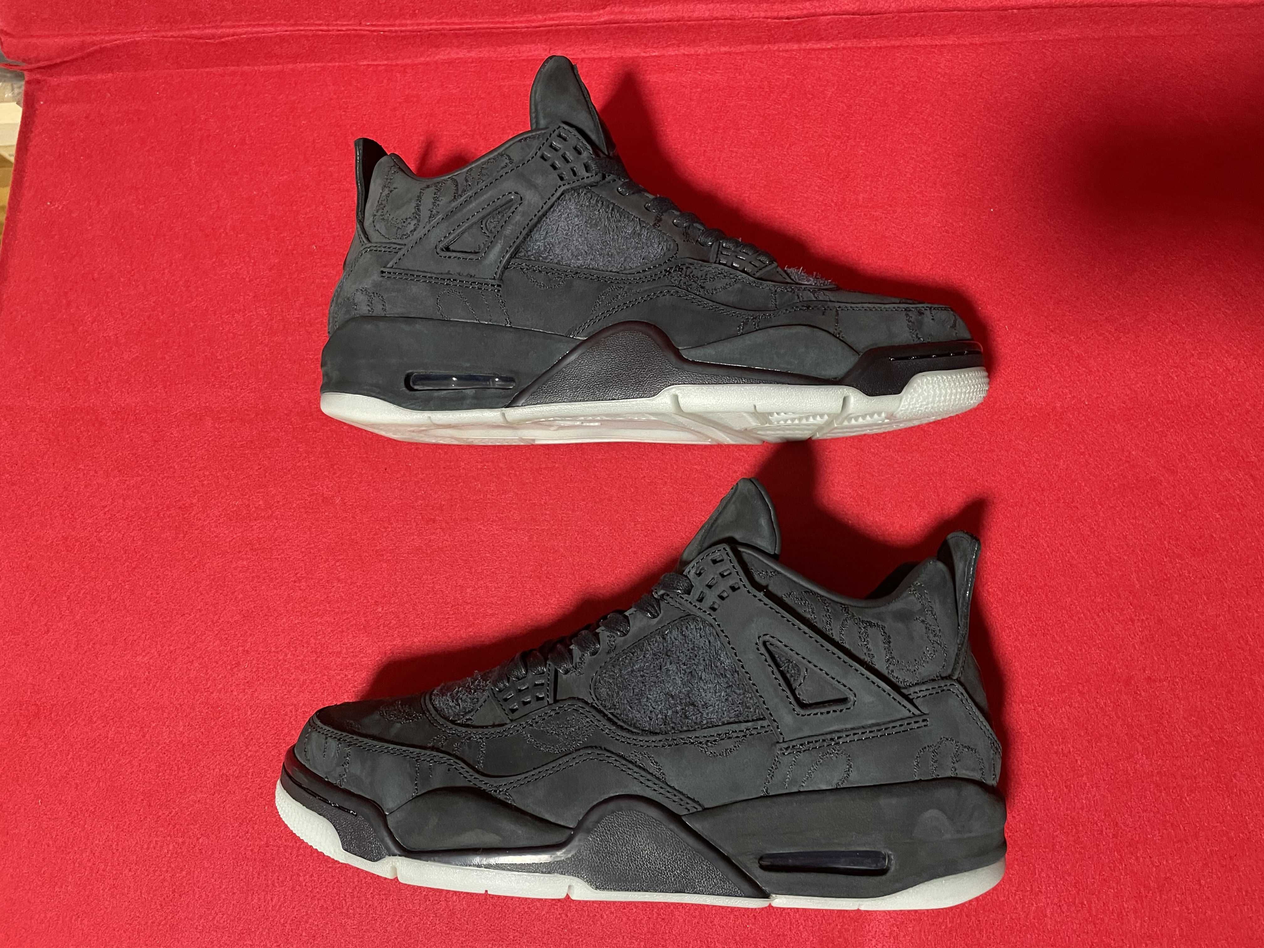 KAWS × Nike Air Jordan 4 Retro "Black"
