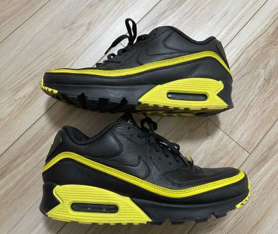UNDEFEATED × Nike Air Max 90 "Black/Yellow"