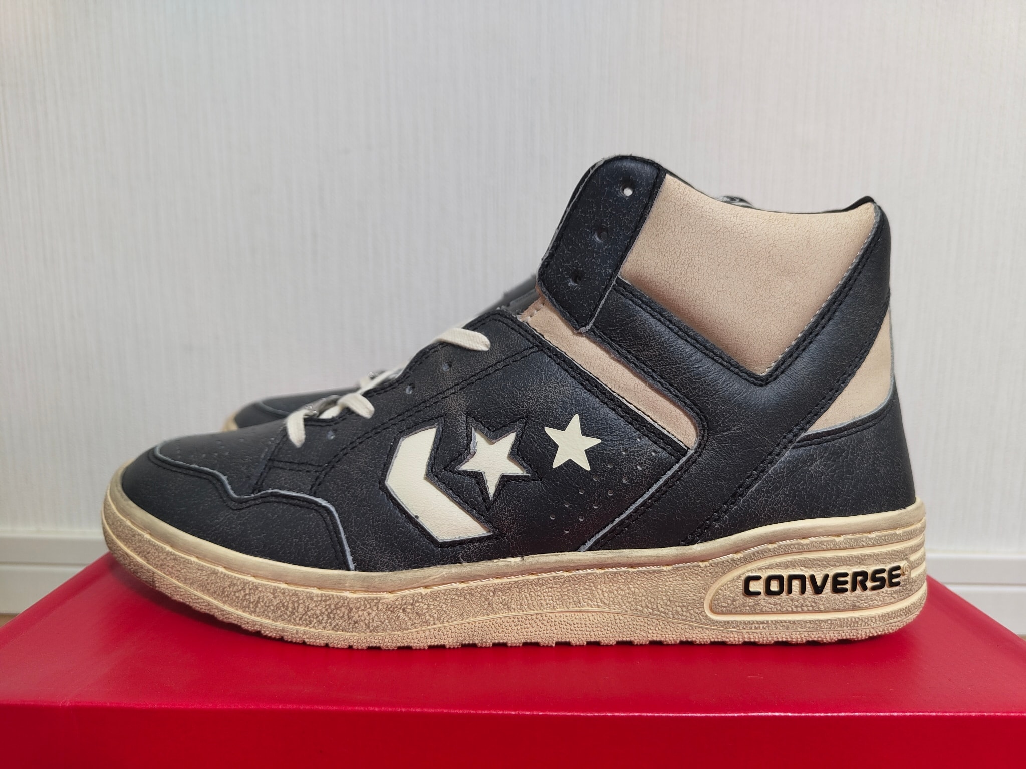 DAIRIKU × Converse Weapon Hi "Black/White"