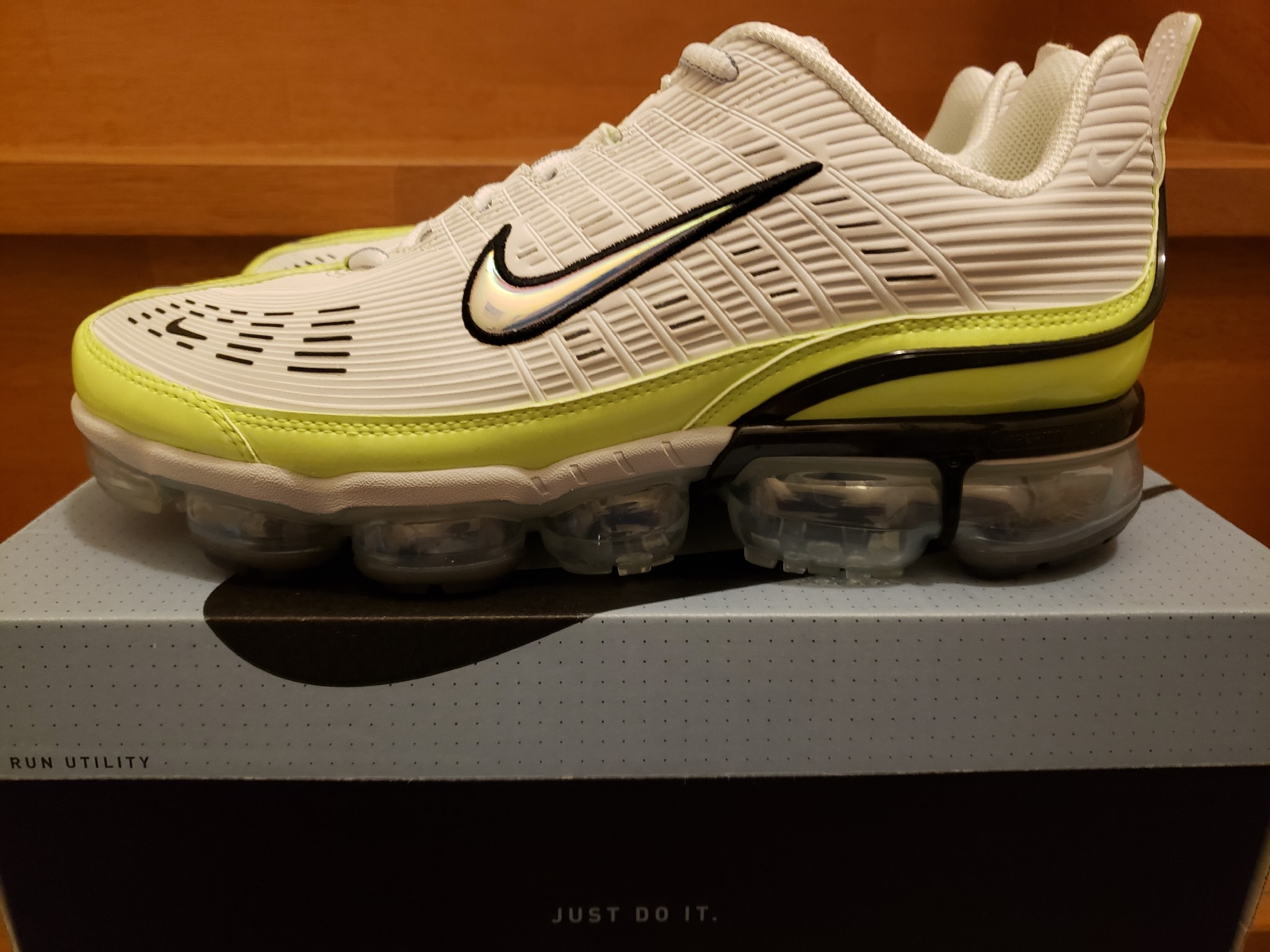 Nike Air Vapormax 360 "White/Volt"