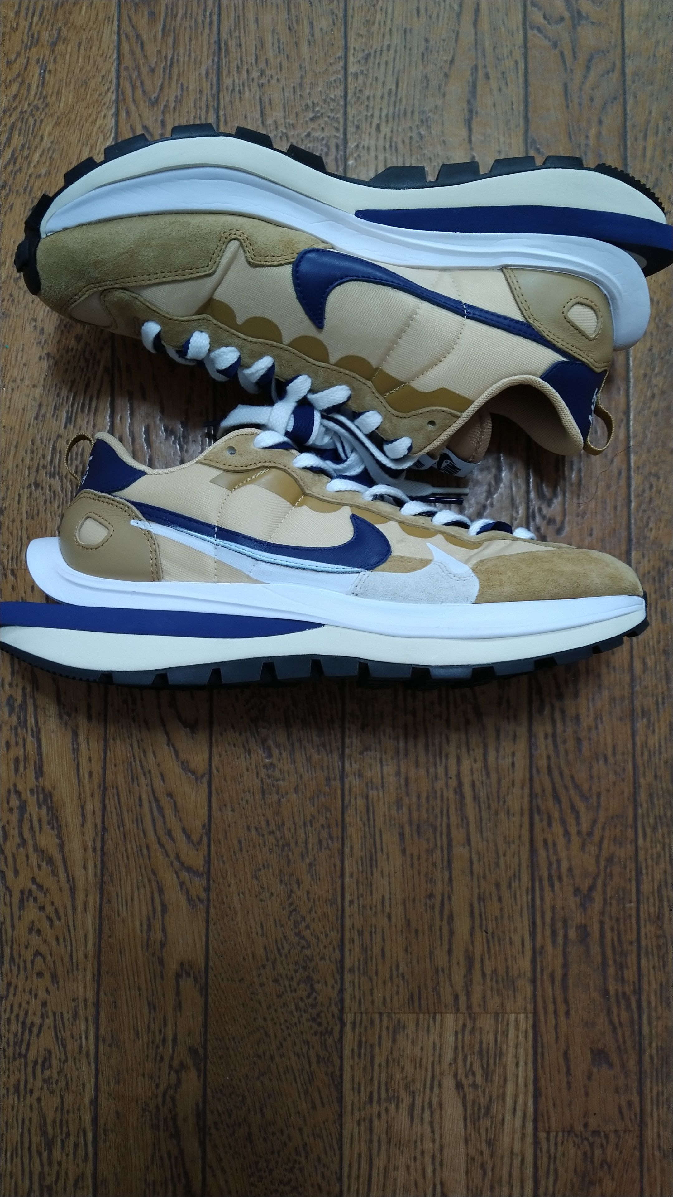 Sacai × Nike Vapor Waffle "Sesame And Blue Void"