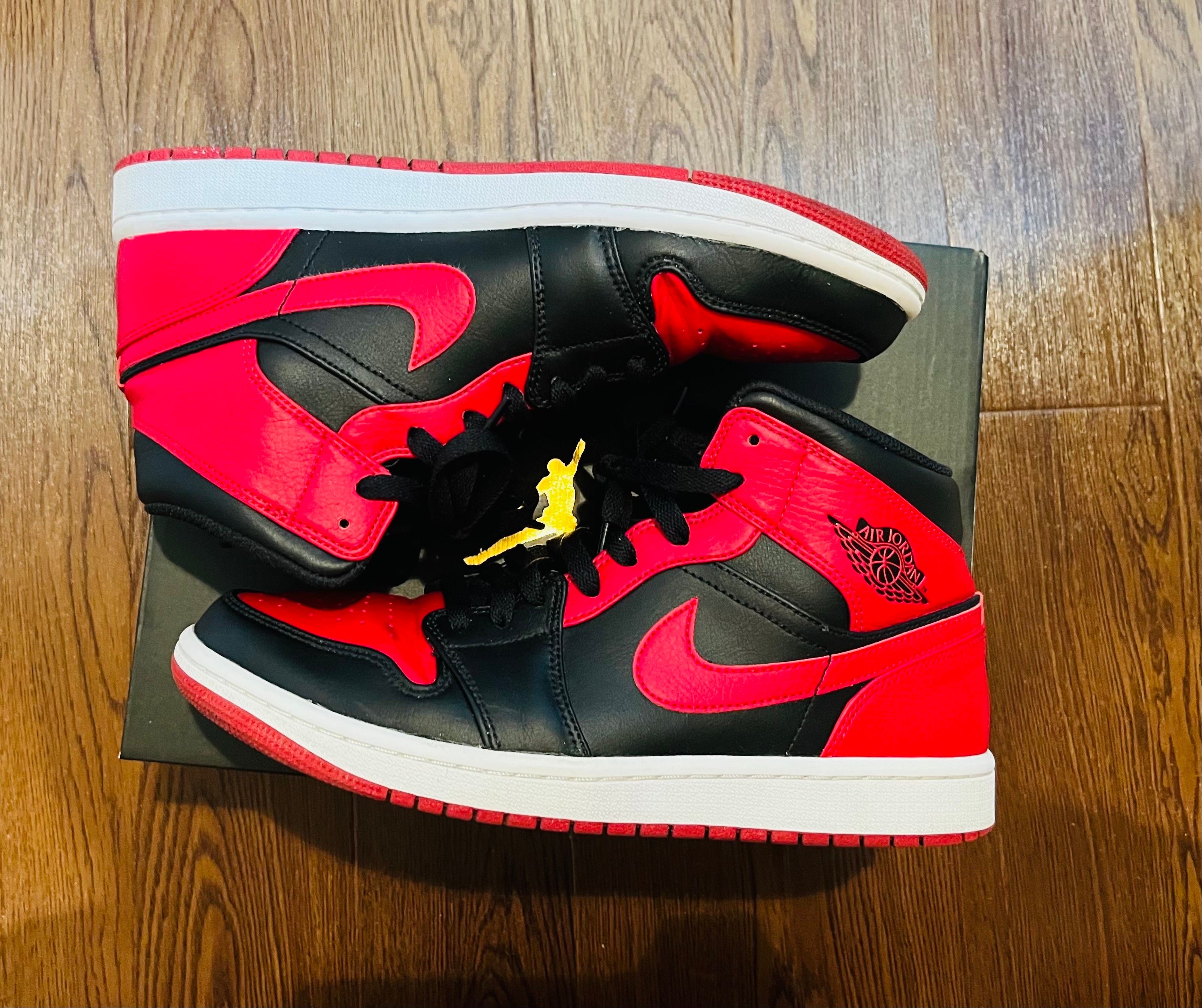 Nike Air Jordan 1 Mid "Bred"
