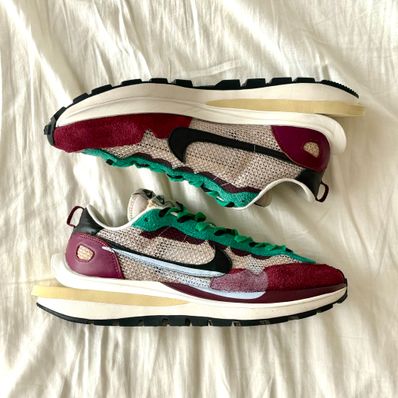 sacai × Nike Vapor Waffle "String/Red/Green"