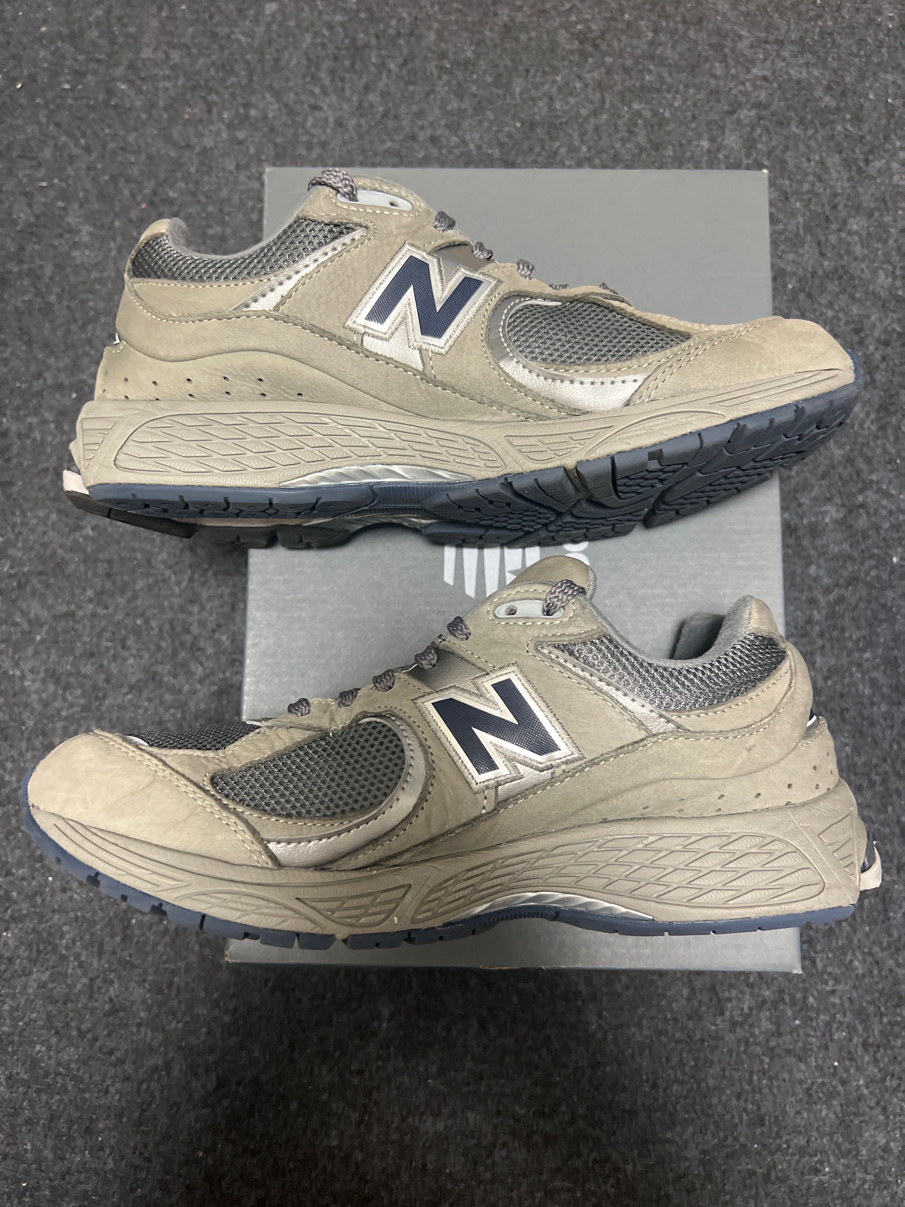 New Balance 2002R "Gray"