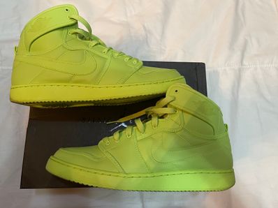 Billie Eilish × Nike Women's Air Jordan 1 High KO "Volt"