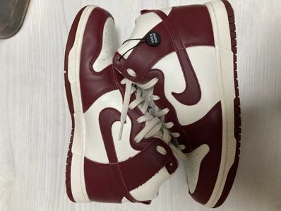 NIKE Women's DUNK HIGH "TEAM RED"