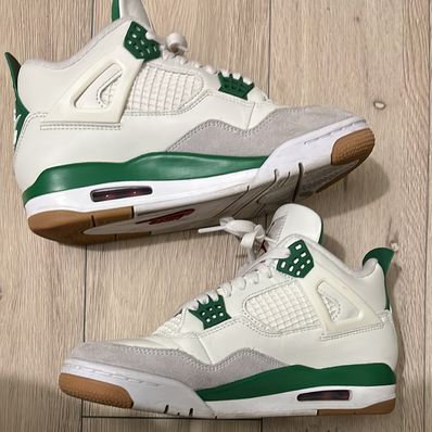 Nike SB × Air Jordan 4 Retro SP "Pine Green"