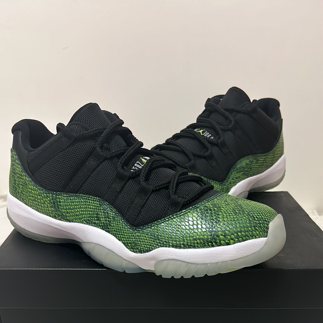 NIKE AIR JORDAN 11 RETRO LOW GREEN SNAKESKIN