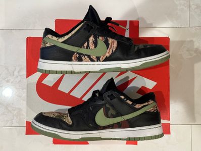 NIKE DUNK LOW SE "BLACK MULTI CAMO"