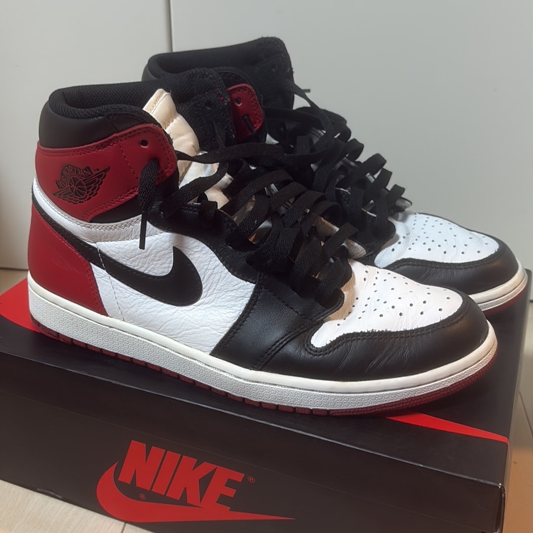 Nike Air Jordan 1 Retro High OG "Black Toe"