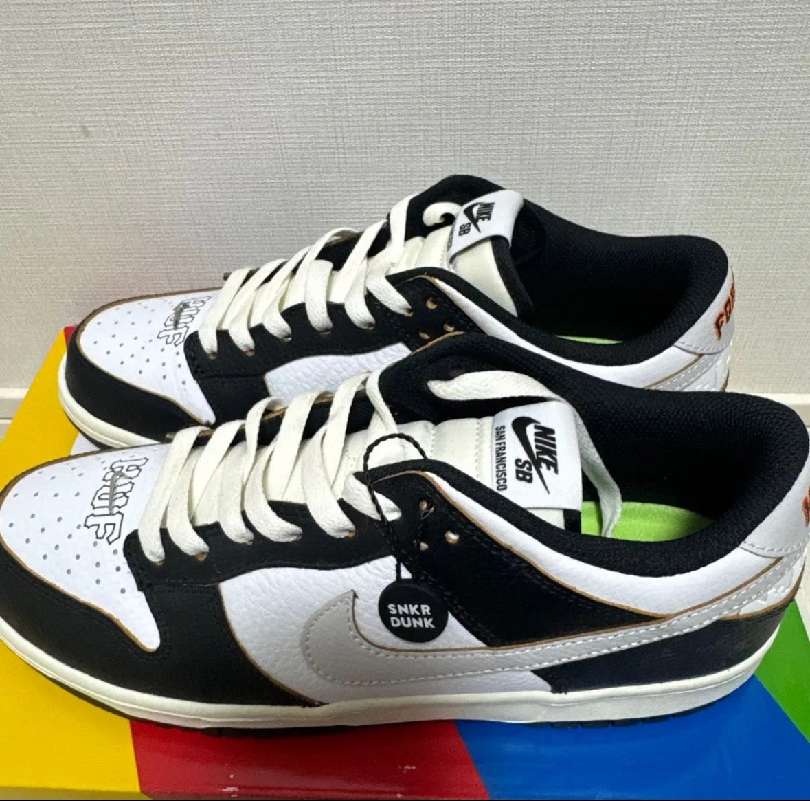 HUF × Nike SB Dunk Low "San Francisco"