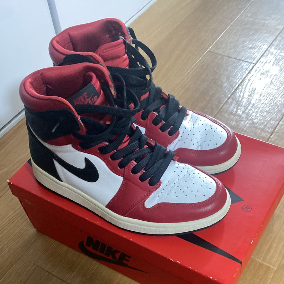 Nike Women's Air Jordan 1 High OG "Satin Red"