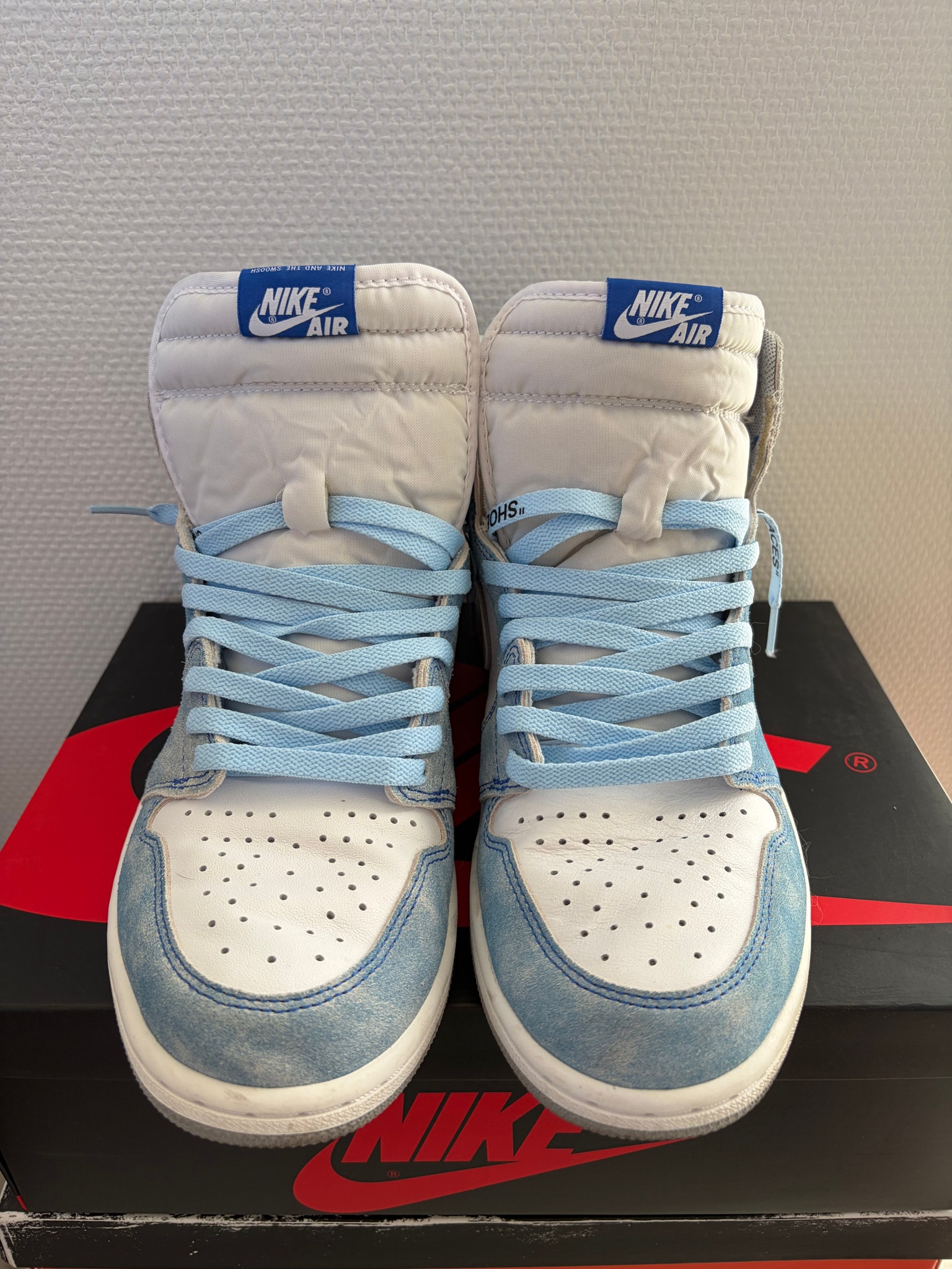 Nike Air Jordan 1 High OG "Hyper Royal"